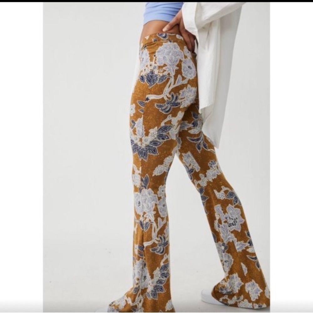 NWT ✨Free People✨ Make a Statement Flare Pants - Picture 4 of 6